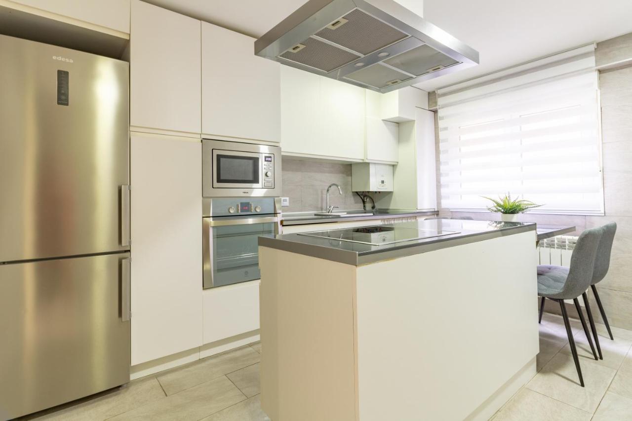 Ah King Size Apartment Vut5461As Oviedo Exterior photo